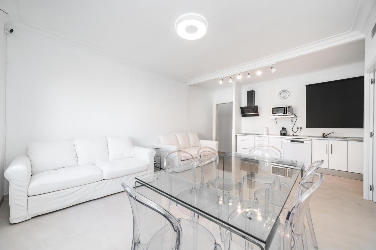 Granvia732 Apartment Барселона Екстериор снимка